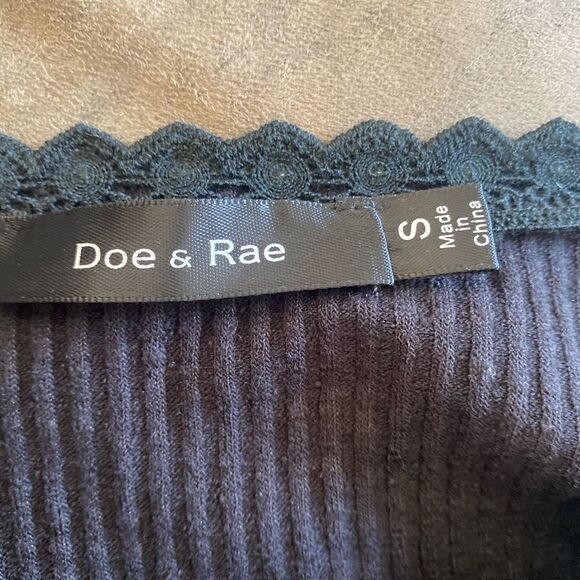 Doe & Rae black long sleeve crochet detail top size small - Picture 2 of 11